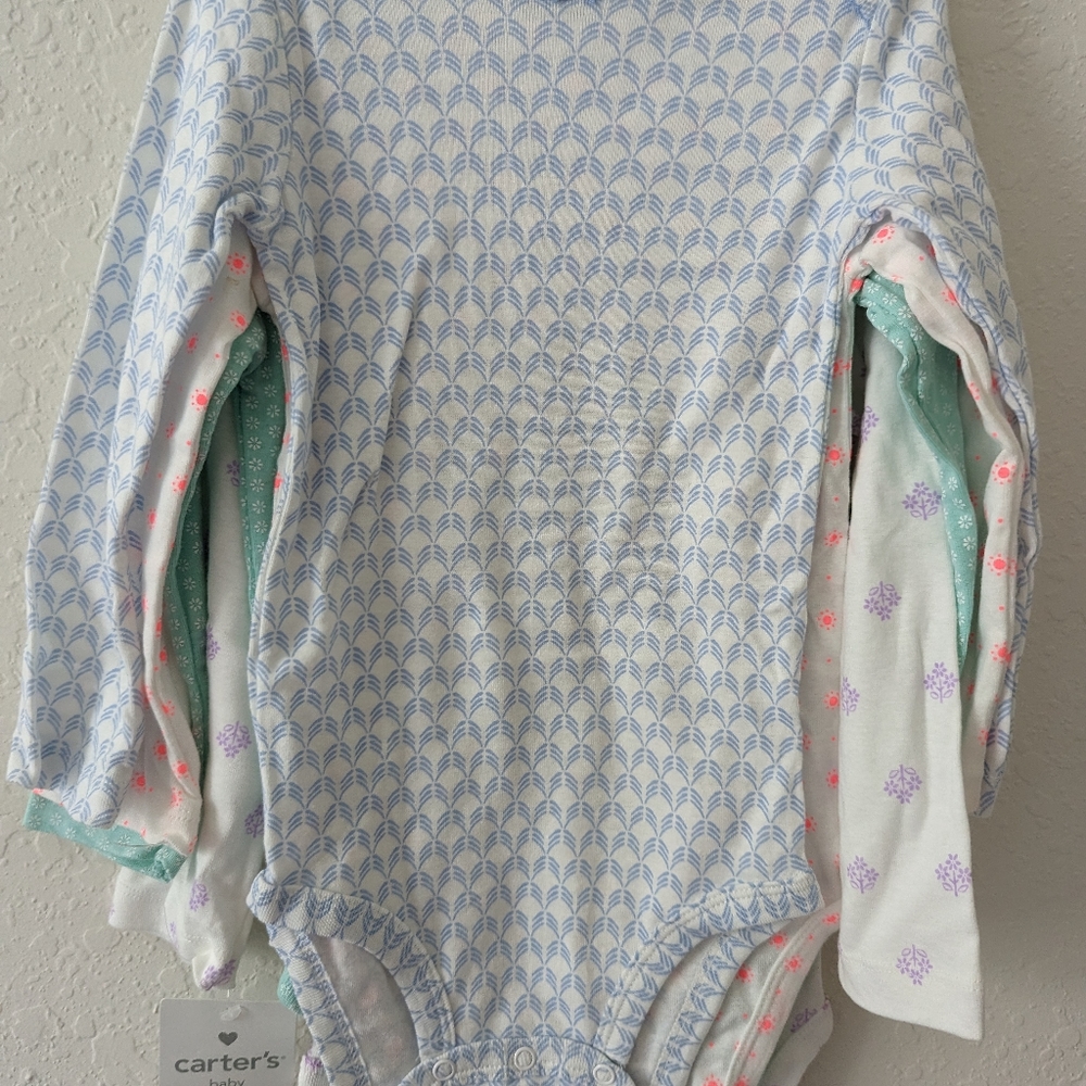 Carter's Long Sleeve 4 piece body suits 24 months
